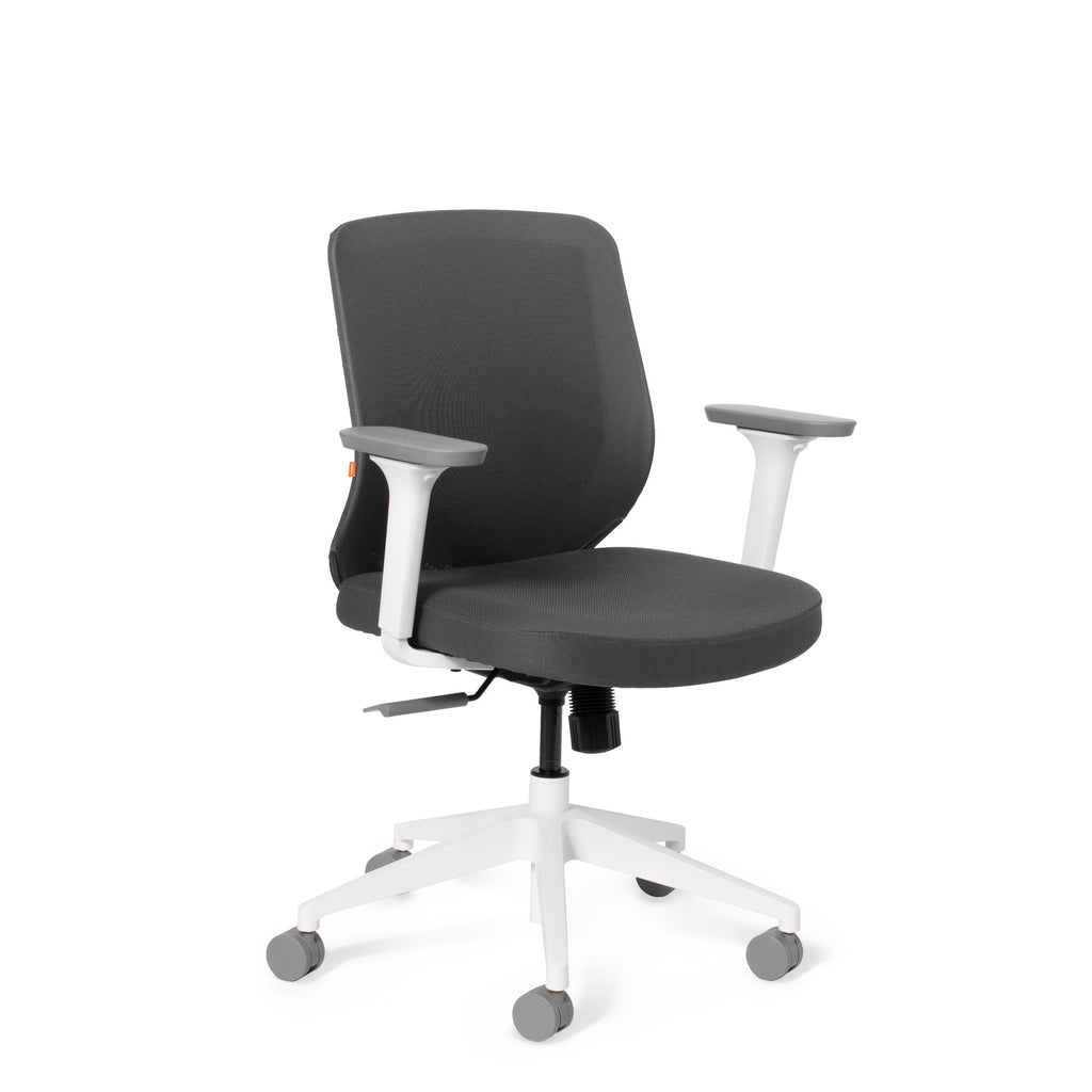 Maximize Job Chair